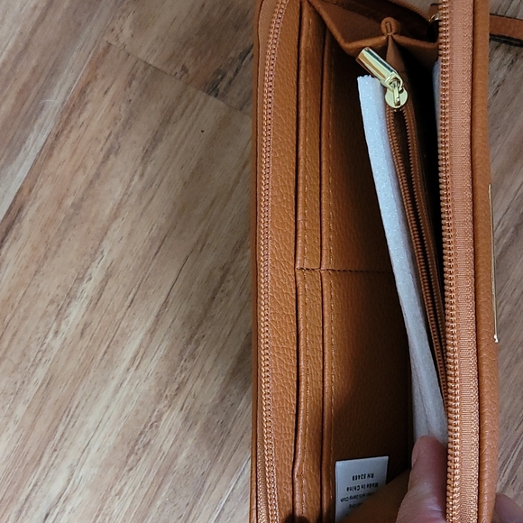 Wallet - Picture 3 of 4